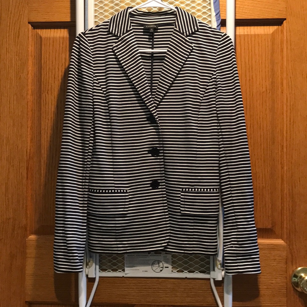 2 Knit blazers. So comfortable